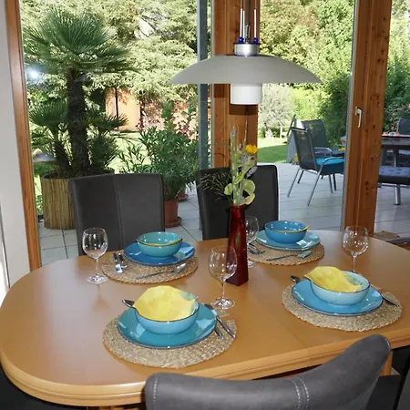 Apartment Helle 120 Qm Mit Terrasse Und Gartenblick *
